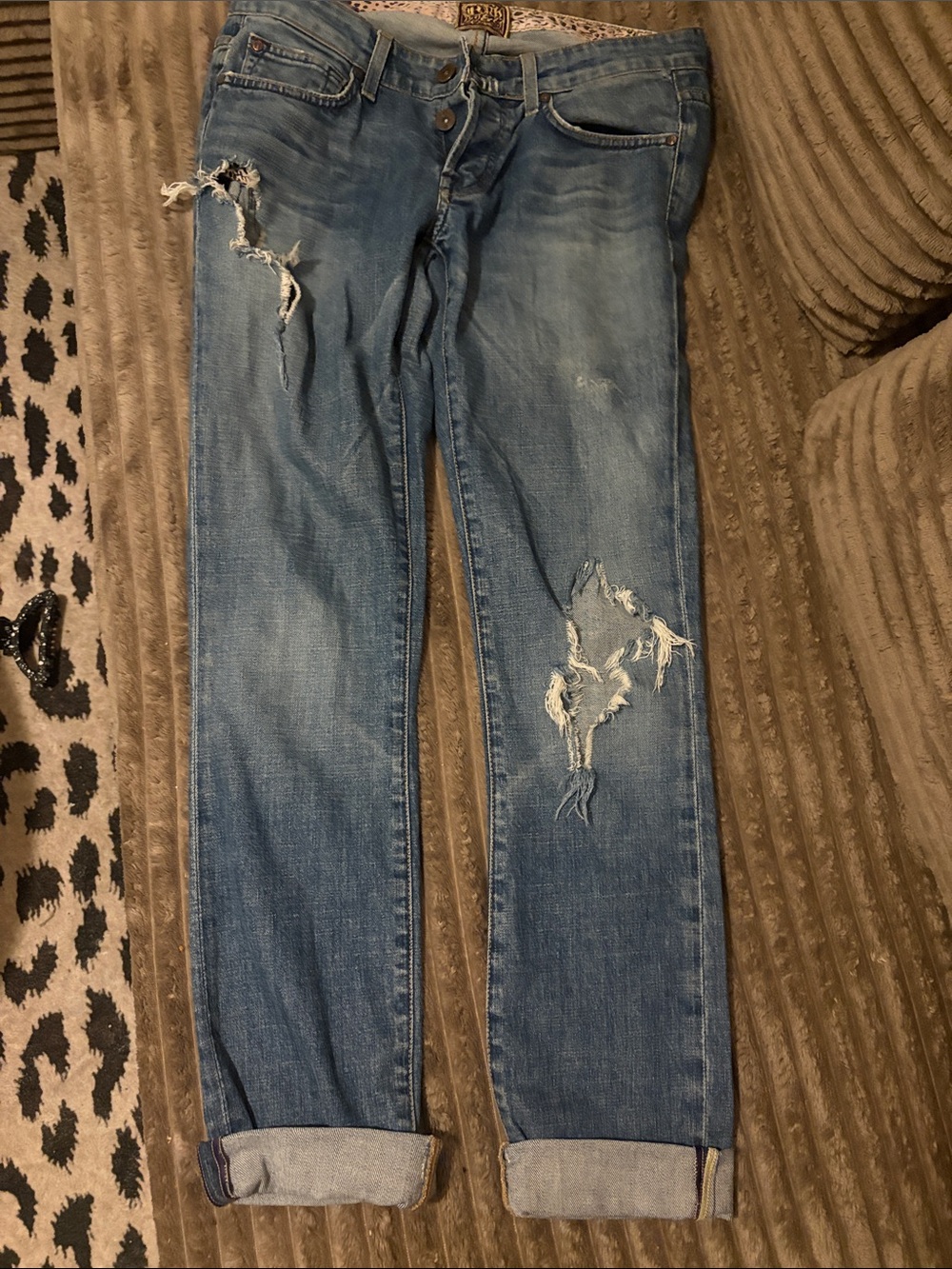 Women’s Distressed Blue Jeans - Classic Casual Fit